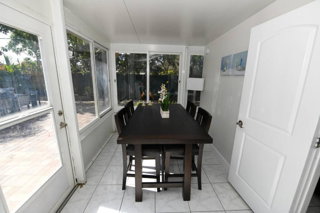 4Br Home, Hot Tub, Near Beach & Wilton Manors フォート・ローダーデール エクステリア 写真